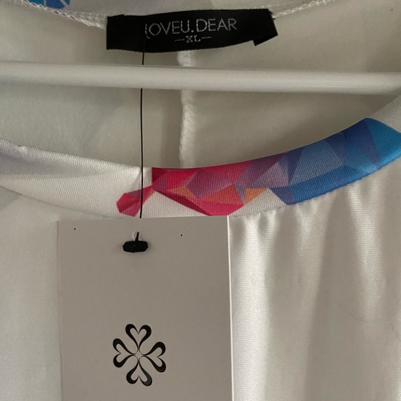 Light grey and blue floral butterfly Dolman top - Picture 4 of 4